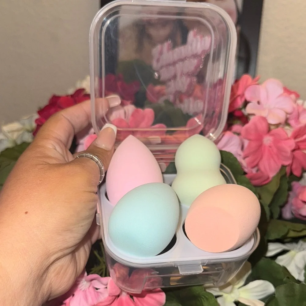 New Beauty 4 Piece Large Makeup Sponge Set, Multicolor in case